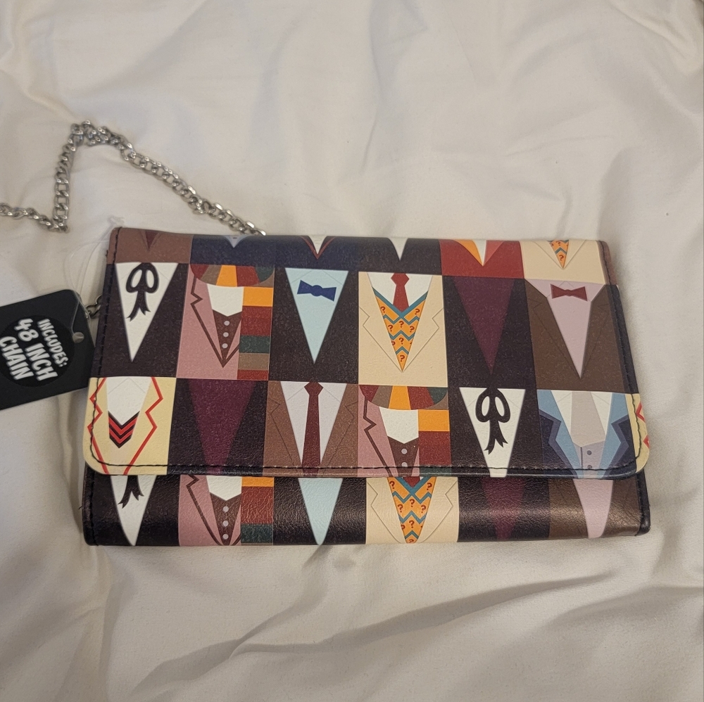 Doctor Who crossbody wallet.